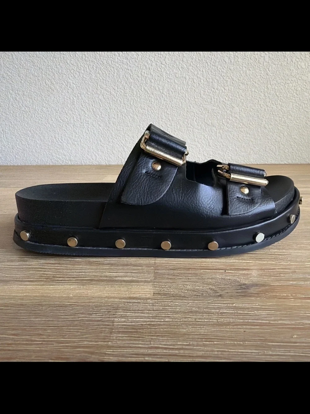 BCBG Platform Sandals Generation Bamba Women's Size 9.5 Black with Gold Studs